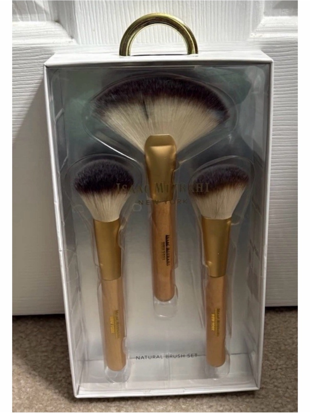 Isaac Mizrahi New York Cosmetic Brushes Powder, Fan, Blush